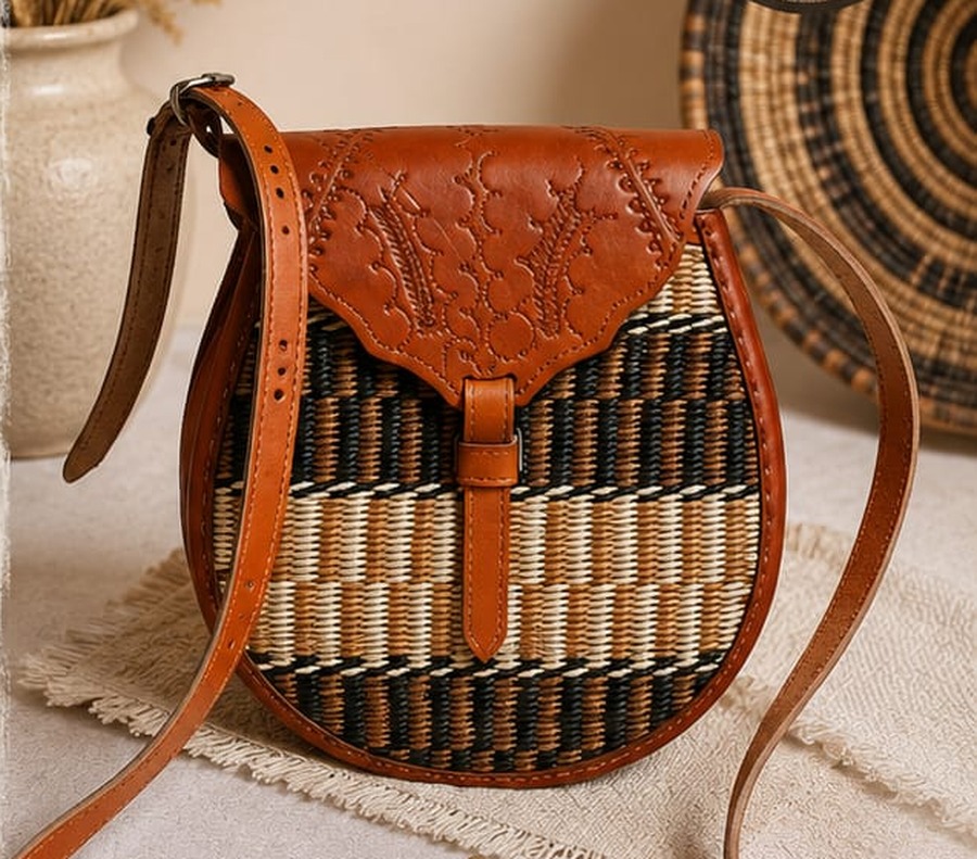 Fahari Crossbody